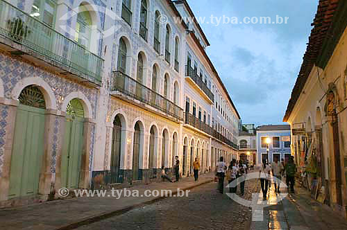  Rua Portugal, São Luis  -  Maranhão - Fevereiro de 2006 - Brasil 

 A cidade é Patrimônio Mundial pela UNESCO desde 04-12-1997 e o  conjunto arquitetônico e paisagístico da cidade é Patrimônio Histórico Nacional desde 13-03-1974.  - São Luís - Maranhão - Brasil