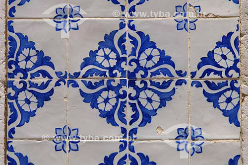  Detalhe de azulejo em São Luis  -  Maranhão - Fevereiro de 2006 - Brasil 

 A cidade é Patrimônio Mundial pela UNESCO desde 04-12-1997 e o  conjunto arquitetônico e paisagístico da cidade é Patrimônio Histórico Nacional desde 13-03-1974.  - São Luís - Maranhão - Brasil