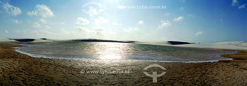  Lagoa Bonita - Lençóis Maranhenses - Barreirinhas - MA - Brasil - Agosto/2004.  - Maranhão - Brasil