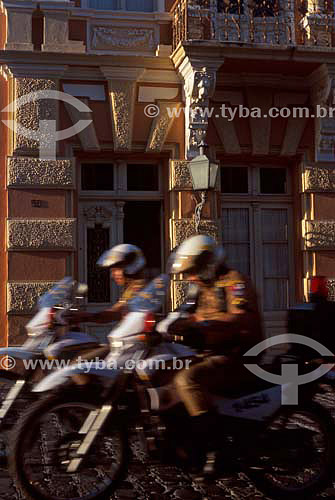  Motociclistas no Largo da Ordem - Curitiba - Paraná - Brasil - Março de 2005  - Curitiba - Paraná - Brasil