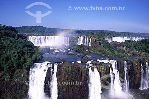  Garganta do Diabo, visto do lado brasileiro - Cataratas do Iguaçú - Parque Nacional de Iguaçú  - Foz do Iguaçú - PR - Brasil - Fevereiro 2002

  O Parque Nacional do Iguaçu é Patrimônio Mundial pela UNESCO desde 28-11-1986.  - Foz do Iguaçu - Paraná - Brasil