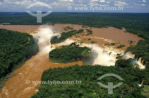  Cataratas de Foz do Iguaçú - Parque Nacional de Iguaçú  - PR - Brasil   O Parque Nacional do Iguaçu é Patrimônio Mundial pela UNESCO desde 28-11-1986.

  - Foz do Iguaçu - Paraná - Brasil