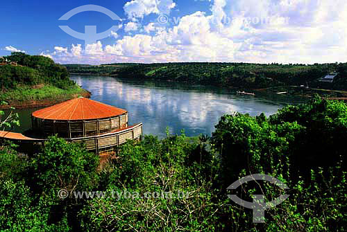  Espaço das Américas - Foz do Iguaçu - Paraná - Brasil - Março 2004  - Foz do Iguaçu - Paraná - Brasil