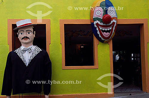  Boneco - Olinda  - PE - Brasil

  A cidade é Patrimônio Mundial pela UNESCO desde 17-12-1982 e seu conjunto arquitetônico, urbanístico e paisagístico é Patrimônio Histórico Nacional desde 19-04-1968.  - Olinda - Pernambuco - Brasil