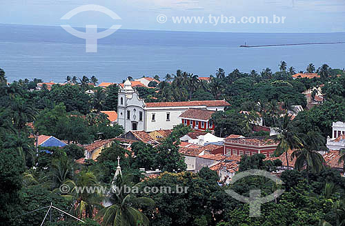  Vista de Olinda    com o mar ao fundo - Pernambuco - Brasil

  A cidade é Patrimônio Mundial pela UNESCO desde 17-12-1982 e seu conjunto arquitetônico, urbanístico e paisagístico é Patrimônio Histórico Nacional desde 19-04-1968.  - Olinda - Pernambuco - Brasil