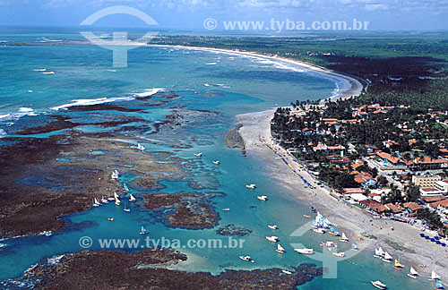  Assunto: Vista aérea da Praia de Porto de Galinhas / Local: Ipojuca - Pernambuco (PE) - Brasil / Data: 2002 