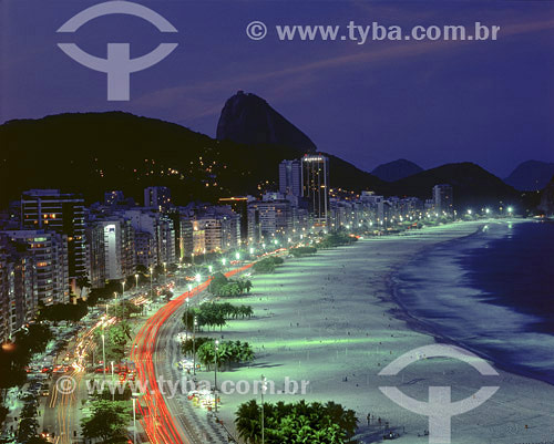  Praia de Copacabana com Pão de Açúcar ao fundo - Rio de Janeiro - RJ - Brasil  - Rio de Janeiro - Rio de Janeiro - Brasil