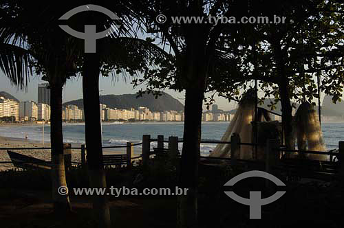  Colônia de Pescadores na Praia de Copacabana - Rio de Janeiro - RJ - Brasil - Outubro de 2006  - Rio de Janeiro - Rio de Janeiro - Brasil