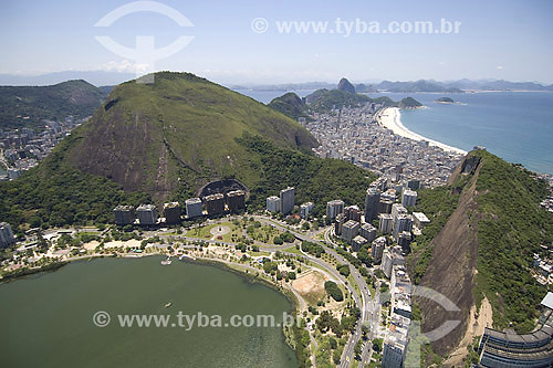  Vista de parte da Lagoa Rodrigo de Freitas com Copacabana e Pão de Açúcar ao fundo - Rio de Janeiro - RJ - Brasil  - Rio de Janeiro - Rio de Janeiro - Brasil