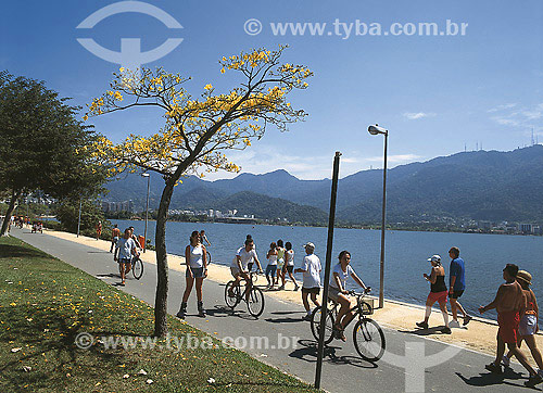  Pessoas na ciclocia da Lagoa Rodrigo de Freitas - Rio de Janeiro - RJ - Brasil  - Rio de Janeiro - Rio de Janeiro - Brasil