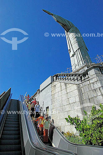  Escada rolante na base da estátua do Cristo Redentor, Corcovado - Rio de Janeiro - RJ - Brasil  - Rio de Janeiro - Rio de Janeiro - Brasil