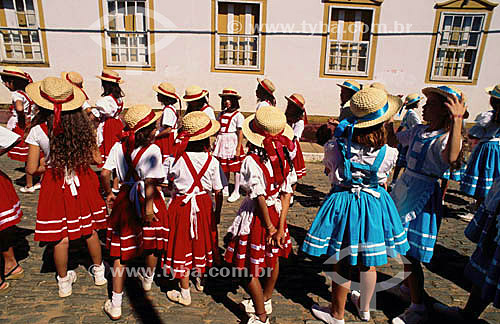  Festa do Divino - Pirenópolis  - GO - Brasil

 O conjunto arquitetônico, urbanístico, paisagístico e histórico da cidade é Patrimônio Histórico Nacional desde 10-01-1990.  - Pirenópolis - Goiás - Brasil