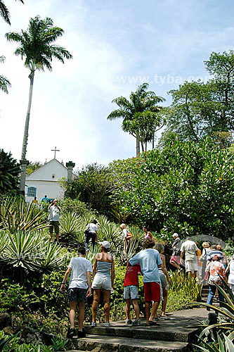  Visitantes no Sítio Roberto Burle Marx  - Barra de Guaratiba - Rio de Janeiro - RJ - Brasil  O sítio é Patrimônio Histórico Nacional desde 04-08-2003. obs.: foto digital  - Rio de Janeiro - Rio de Janeiro - Brasil