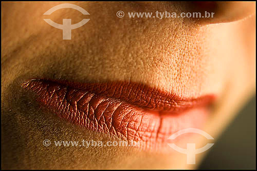  Detalhe de boca de mulher 