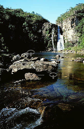  Cachoeira no Parque Nacional da Chapada dos Veadeiros  - turismo ecológico - Cerrado - GO - Brasil

 O Parque é Patrimônio Mundial desde 16-12-2001.  - Goiás - Brasil