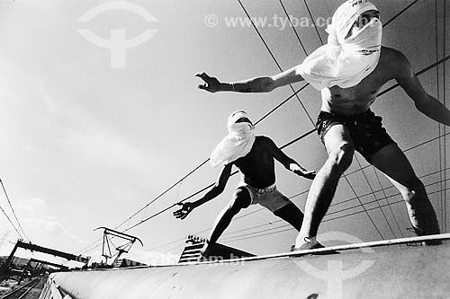  Surfistas de trem - Problema urbano - Rio de Janeiro  - Rio de Janeiro - Rio de Janeiro - Brasil