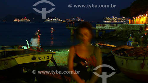  Reveillon em Copacabana - Colônia de pesca do Posto Seis com transatlânticos ao fundo - Turismo - Copacabana - Rio de Janeiro - RJ - 31/12/2007  - Rio de Janeiro - Rio de Janeiro - Brasil