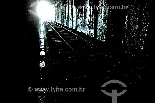  Tunel de trem - Passa Quatro - MG - Brasil  - Passa Quatro - Minas Gerais - Brasil