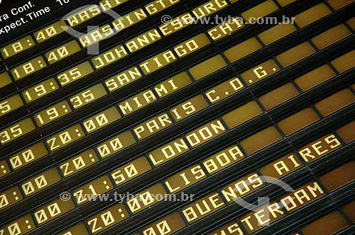  Painel de aeroporto - Aeroporto internacional Tom Jobim - Rio de Janeiro - RJ - Brasil - Julho de 2004  - Rio de Janeiro - Rio de Janeiro - Brasil