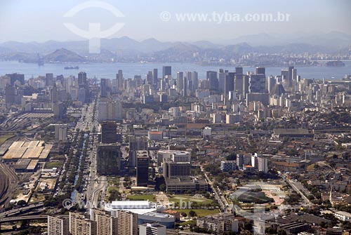  Assunto: Vista aérea do centro da cidade
Local: Rio de Janeiro - RJ
Data: 05/08/2006 