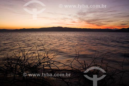  Assunto:Pôr-do-sol na Praia da Daniela. 
Local: Florianópolis - SC - Brasil.
Data: Abril de 2008 