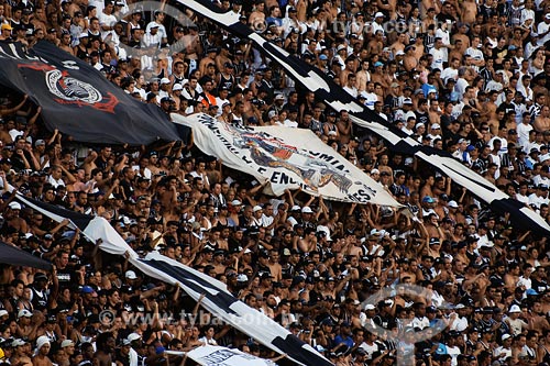  Assunto: Torcida do Corinthians em jogo no estádio Morumbi / Local: São Paulo - SP / Data: 03/2008 