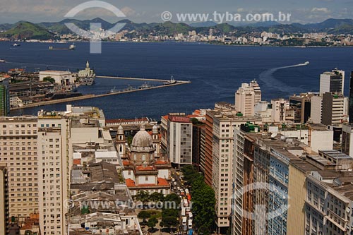  Assunto: edifícios na Avenida Presidente Vargas, Igreja da Candelária, Baía de Guanabara ao fundo e Ilha Fiscal
Local: Bairro Centro - Rio de Janeiro - RJ - Brasil
Data: 2008 