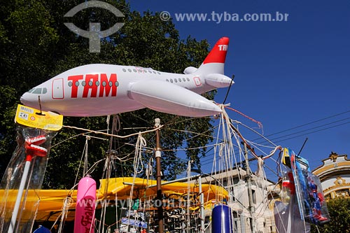  Santo Antônio de Pádua - Aviao da TAM, brinquedo inflavel - Quermesse em comemoração ao Dia de Santo Antônio, 13 de junho, padroeiro da cidade - Noroeste Fluminense - Rio de Janeiro  - Santo Antônio de Pádua - Rio de Janeiro - Brasil