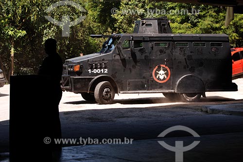  Assunto: Caveirões, veículos blindados de uso do Bope (Batalhão de Operações Especiais da Polícia Militar) / Local: Entre Morro Pereirão e Tavares Bastos - Rio de Janeiro - RJ / Data: 07/2008 