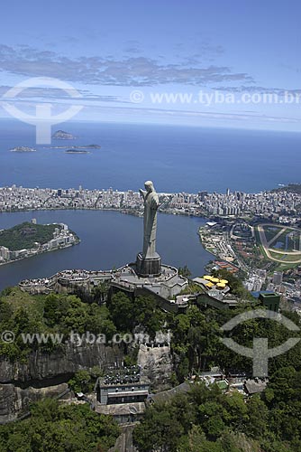  Assunto: Vista aérea do Cristo Redentor sobre o Corcovado / Local: Rio de Janeiro (RJ) / Data: 11 de Janeiro de 2008 