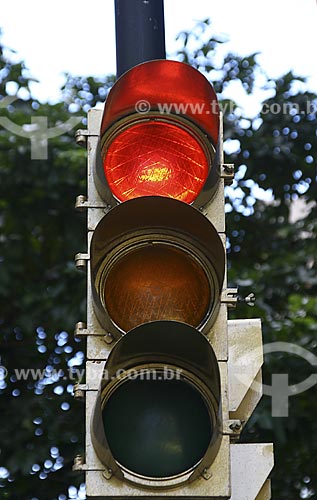  Assunto: Detalhe de sinal de trânsito do Centro do Rio de Janeiro / Local: Rio de Janeiro (RJ) / Data: 13 de Maio de 2008 