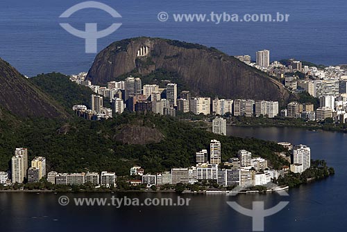  Assunto: Bairro da Lagoa Rodrigo de Freitas. Curva do calombo e Morro do Cantagalo ao fundo / Local: Rio de Janeiro - RJ - Brasil / Data: 2008 