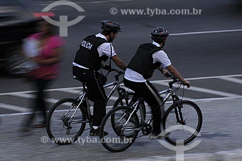  Assunto: Policiamento utilizando bicicleta como meio de transporte /
 Local: Vitória - ES /
Data: Março de 2008 