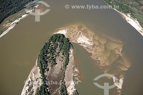  Assunto: Vista aérea de ilha do rio Araguaia, na época seca, quando aparecem as praias, na região do Cerrado / Local: perto de Luciara e São Félix do Araguaia - divisa de Mato Grosso e Tocantins - Brasil / Data: Junho de 2006 