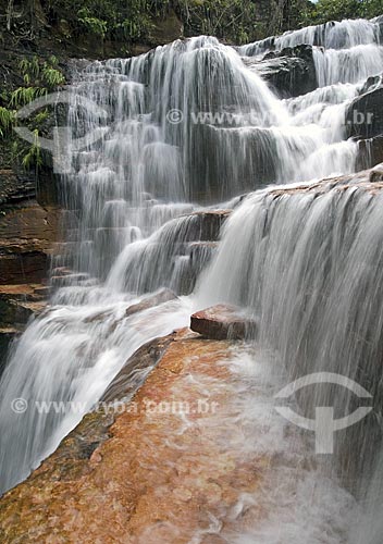  Assunto: Cachoeira do Lajeado - Rio Lajeado / 
Local: Ponte Alta do Tocantins - Tocantins - Brasil / 
Data: 02/2007 