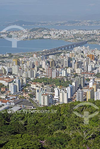  Assunto: Vista aérea da cidade de Florianópolis / 
Local: Florianópolis - Santa Catarina - Brasil / 
Data: 12/2007 