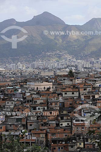  Assunto: Favela da Grota fotografada do Morro do Alemão / Local: Complexo do Alemão - Zona Norte do Rio de Janeiro - Brasil / Data: Agosto 2009 