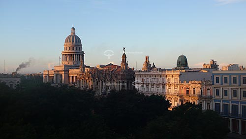  Assunto: Vista parcial do Capitólio, do Gran Teatro de la Habana (Grande Teatro de Havana) e do Hotel Inglaterra/ Local: Havana - Cuba / Date: outubro 2009 