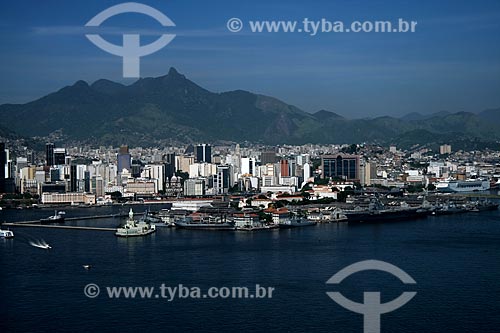  Assunto: Vista aérea da Ilha Fiscal com o Centro Rio de Janeiro ao fundo / Local: Rio de Janeiro - RJ - Brasil / Data: 11/2009 