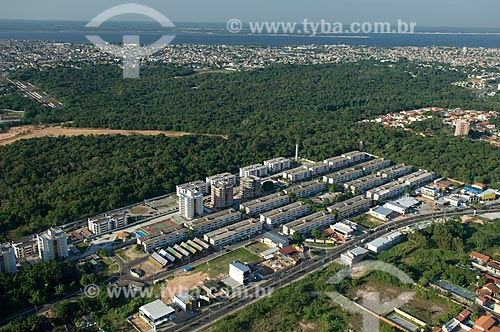  Assunto: Vista aérea de um conjunto habitacional em Manaus  / Local:  Amazonas (AM) - Brasil  / Data: 11/2007 