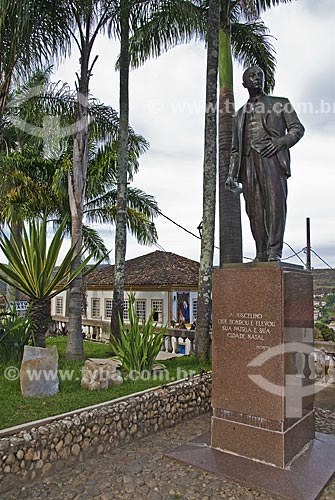  Assunto: Monumento ao ex-Presidente da República Juscelino Kubitschek, nascido em Diamantina  / Local:  Praça Juscelino Kubitschek - Diamantina - Minas Gerais - MG - Brasil  / Data: 12/2009 