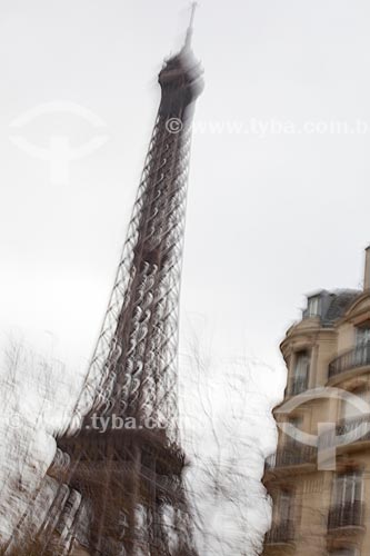  Assunto: Torre Eiffel  / Local:  Paris - França  / Data: 11/2010 