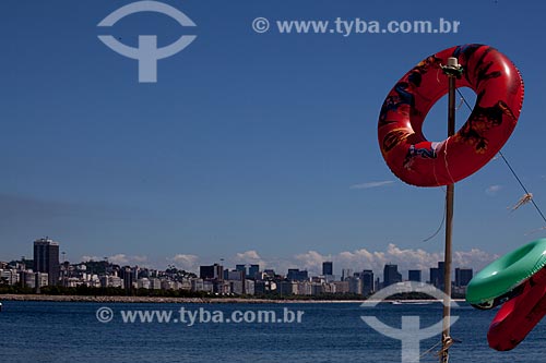  Bóias na praia da Urca  - Rio de Janeiro - Rio de Janeiro - Brasil