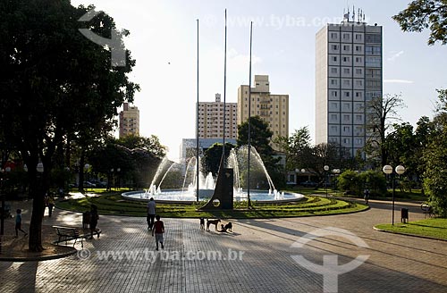  Assunto: Praça 21 de Abril - centro da cidade   / Local: Sertãozinho - São Paulo - SP - Brasil  / Data: 08/2009 