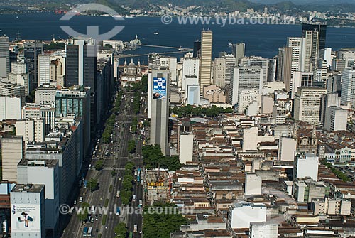  Assunto: Vista aérea da Avenida Presidente Vargas com Baía de Guanabara ao fundo / Local: Centro - Rio de Janeiro (RJ) - Brasil  / Data: 12/2009 