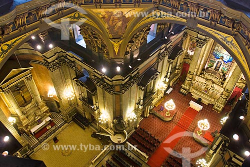  Assunto: Vista da lateral e do altar-mor da Igreja de Nossa Senhora da Candelária / Local: Centro - Rio de Janeiro (RJ) - Brasil  / Data: 12/2009 