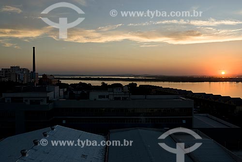  Assunto: Vista da área portuária / Local: Porto Alegre - Rio Grande do Sul (RS) - Brasil / Data: 03/2008 