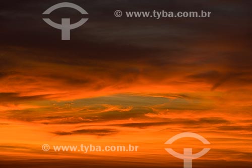 Assunto: Vista do pôr do sol / Local: Porto Alegre - Rio Grande do Sul (RS) - Brasil / Data: 03/2009 