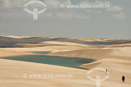  Assunto: Vista de lagoas e dunas do Parque Nacional dos Lençóis Maranhenses / Local: Barreirinhas - Maranhão (MA) - Brasil / Data: 07/2011 