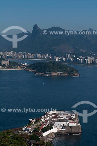  Assunto: Vista da Fortaleza de Santa Cruz com cidade do Rio de Janeiro ao fundo / Local: Niterói - Rio de Janeiro (RJ) - Brasil / Data: 08/2009 